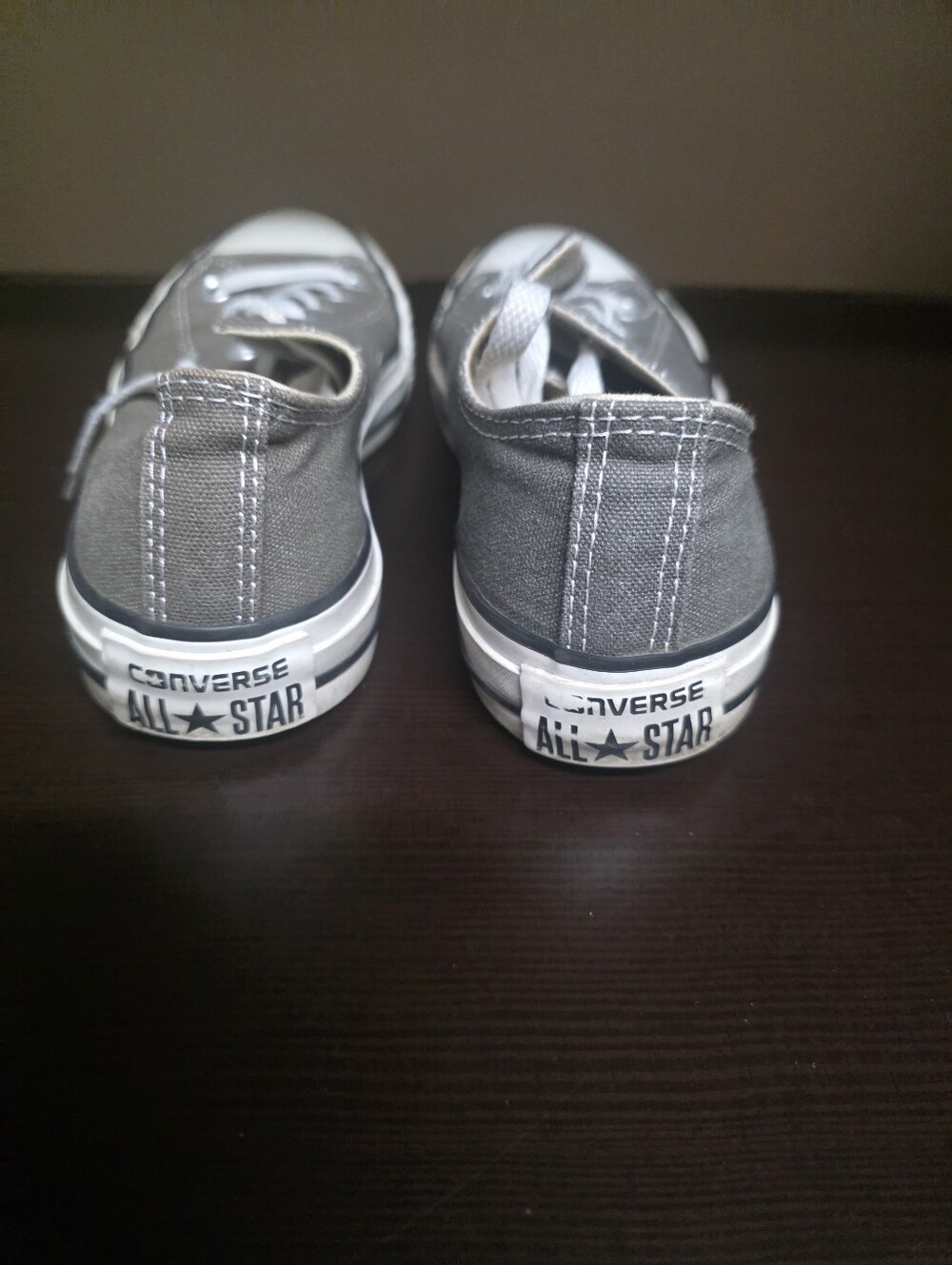 Converse - Picture 2 of 4